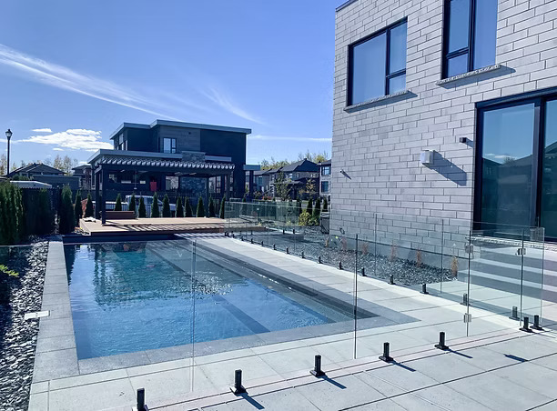 RAMPES VERRE 12 MM pour balcon et piscine