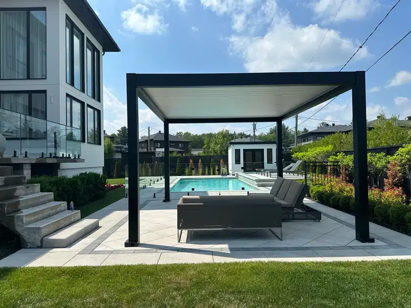 Nos produits 3 et 4 saisons pour patios, solariums et terrasses au Québec 4 Pergola Bioclimatique sur mesure