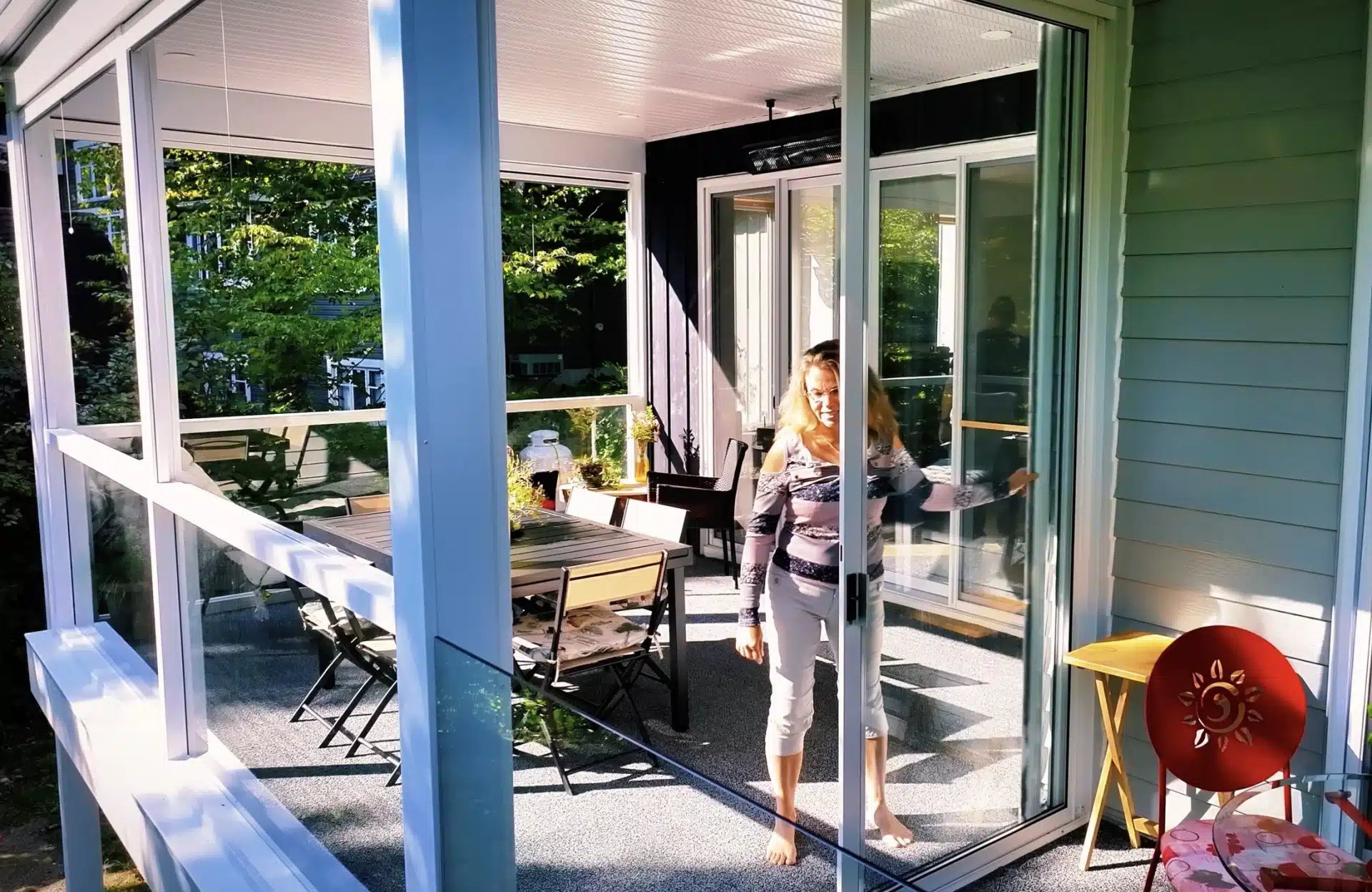 Moustiquaire Rétractable Québec | Motorisé & Sans Rail | Extreme Patio 2 moustiquaire rétractable manuelle quebec