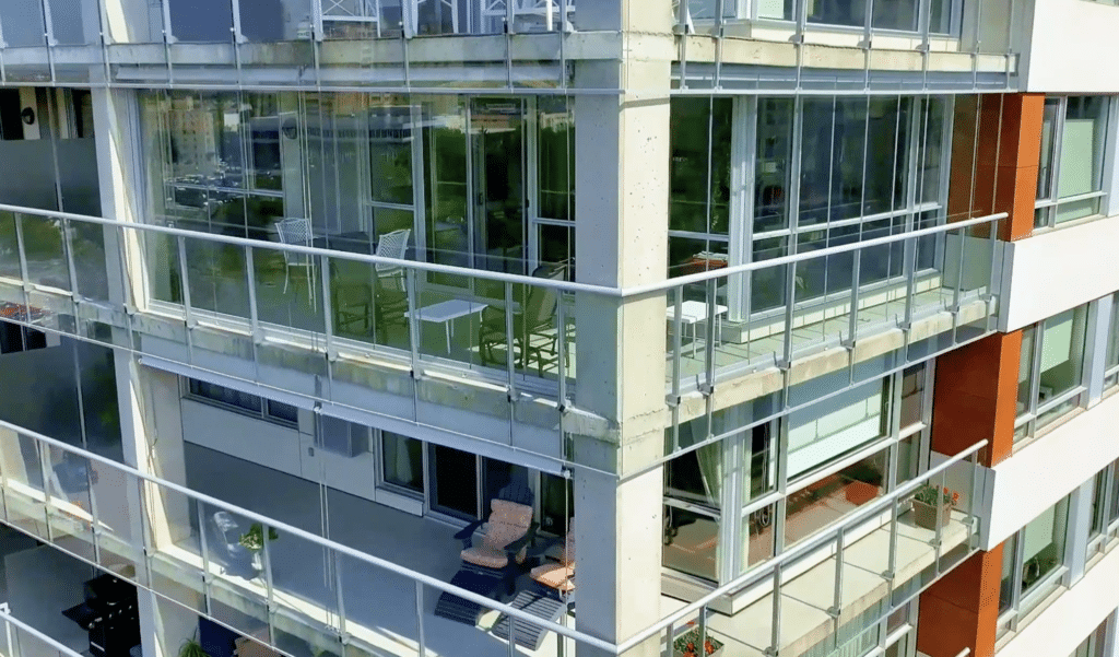 rideau de verre pour condo