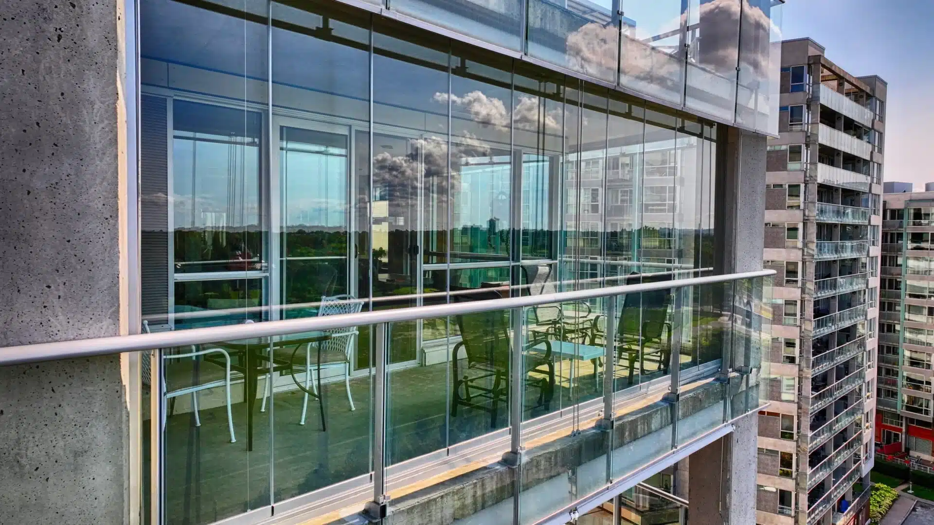 Nos produits 3 et 4 saisons pour patios, solariums et terrasses au Québec 11 rideau de verre